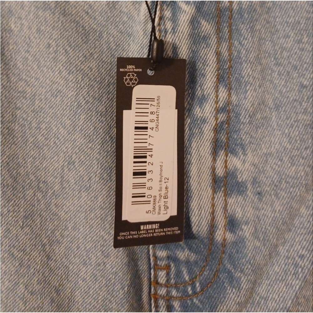 🚨 NWT Pretty Little Things Thigh Split Baggy Boyfriend Jeans - Picture 9 of 9